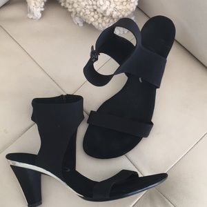 Ones Heels size 6.5 black